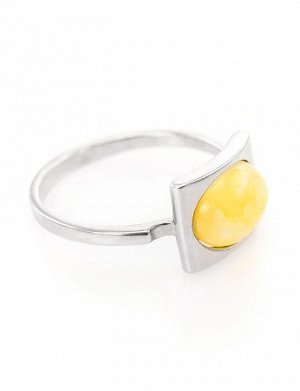 Стильное серебряное кольцо «Эллипс» с натуральным янтарём медового цвета, 6063102410