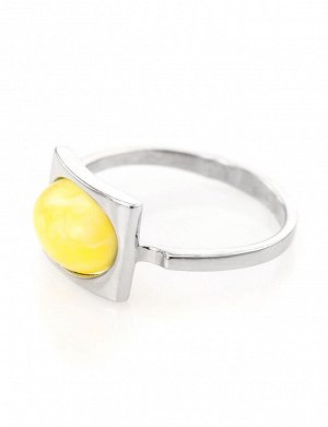 Стильное серебряное кольцо «Эллипс» с натуральным янтарём медового цвета, 6063102410