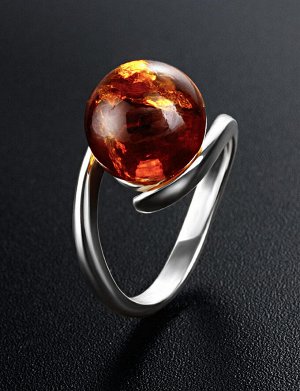Серебряное кольцо с натуральным золотистым искрящимся янтарем «Юпитер»