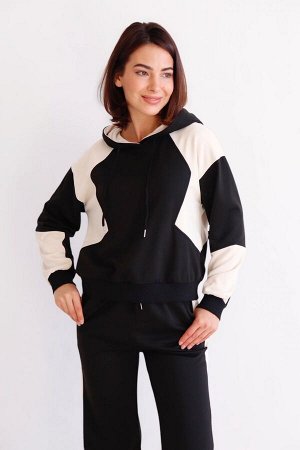 Костюм спортивный чёрный с кремовыми вставками