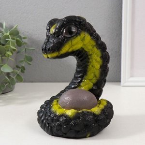 Фигурка гипс «Минигумми» 12x12x17 см, чёрно-зелёный