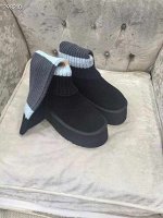 Угги женские натуральные с гольфами