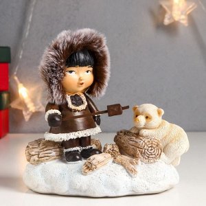 Фигурка светящаяся «Малыш и белый медвежонок - посиделки у костра», 12.5x8x13.5 см