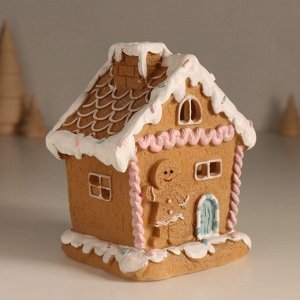 Фигурка светящаяся «Имбирный домик с печенюшкой», 11.2x9x12.8 см