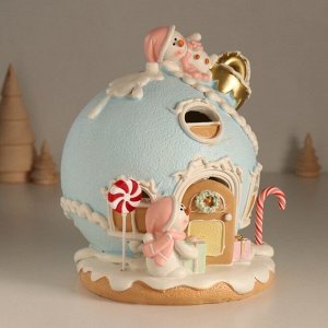 Фигурка светящаяся «Пряничный домик-елочный шар, со снеговиками», зефирный, 17.5x16x18 см