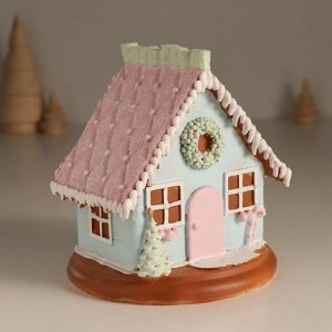 Фигурка светящаяся «Пряничный домик с ёлочкой», зефирный, 12.5x12.5x12.5 см
