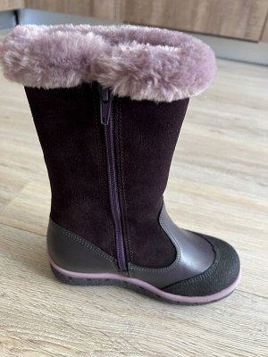 Продам зимние сапожки для девочки р. 27