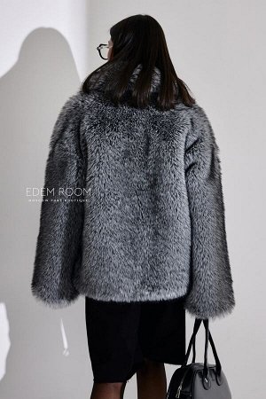 Короткая шуба из эко чернобурки