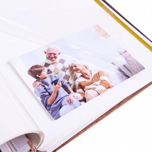 Фотоальбом на 20 магнитных листов с рамкой на несколько окошек "Семейный"
