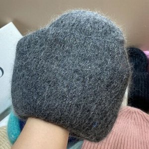 Вязаная шапка с высоким подворотом с блестками с добавлением кроличьей шерсти , белая