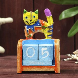 Деревянный календарь "Котёнок"7х4х10 см  МИКС (2языка)