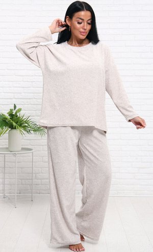 Костюм женский