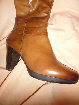 Кожаные сапоги бренда Caprice, 36 р. , новые