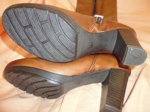 Кожаные сапоги бренда Caprice, 36 р. , новые