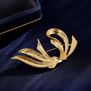 Брошь Красивая декоративная брошь - это не просто аксессуар, это символ исполнения желаний, который знаком каждому с самого детства. Яркая и довольно крупная брошь привлечет внимание к хозяйке. В испо