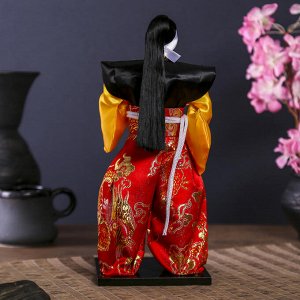 Кукла коллекционная "Воин в ярком кимоно с саблей" 30х12,5х12,5 см