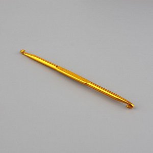 Крючок для вязания, двусторонний, d = 6/7 мм, 13 см, цвет золотой