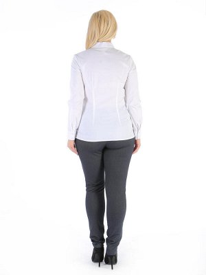 Блуза жен Состав: 97%х/б+3%эл
Рубашка с длинным рукавом и отложным воротничком, переходящим в планку на пуговицах.
Рост модели 170 см.
Размер одежды 50.
Длина рубашки по спинке в 50 размере 67 см.