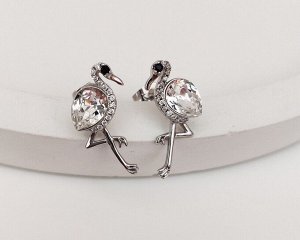 Серьги Вставка: Цирконы
Материал изделия: ювелирный сплав
Цвет кристалла: Crystal 001
Размер кристалла: 0.6 см
Вид изделия: Серьги

Для вставки использованы кристаллы, которые благодаря великолепной