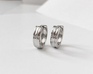 Серьги Вставка: Цирконы
Материал изделия: ювелирный сплав
Размер: 1.5 см
Вид(модель) сережек: Кольца

Красивые серьги с благородными цирконами изготовлены из специального гипоаллергенного ювелирного