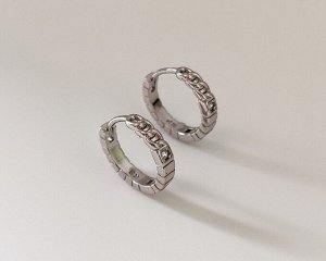 Серьги Вставка: Цирконы
Материал изделия: ювелирный сплав
Размер: 1.5 см
Вид(модель) сережек: Английский замочек

Красивые серьги с благородными цирконами изготовлены из специального гипоаллергенног