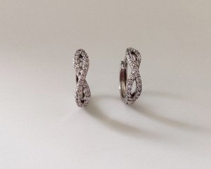 Серьги Вставка: Цирконы
Материал изделия: ювелирный сплав
Размер: 1.5 см
Вид(модель) сережек: Английский замочек

Красивые серьги с благородными цирконами изготовлены из специального гипоаллергенног