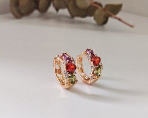 Серьги Вставка: Цирконы
Материал изделия: ювелирный сплав
Размер: 1.7 см
Вид(модель) сережек: Английский замочек

Красивые серьги с благородными цирконами изготовлены из специального гипоаллергенног