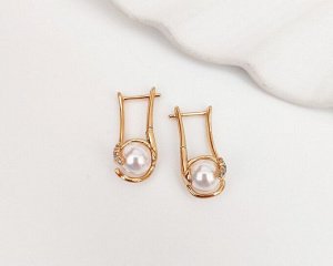 Серьги Вставка: Жемчуг Майорика
Материал изделия: ювелирный сплав
Размер: 2.5 см
Вид(модель) сережек: Английский замочек

Красивые серьги с благородными цирконами изготовлены из специального гипоалл