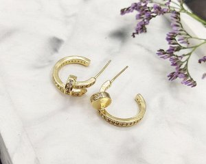 Серьги стильные