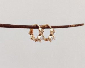 Серьги Вставка: Цирконы
Материал изделия: ювелирный сплав
Размер: 1.5 см
Вид(модель) сережек: Кольцо

Красивые серьги с благородными цирконами изготовлены из специального гипоаллергенного ювелирного