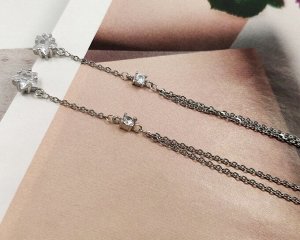 Серьги стильные