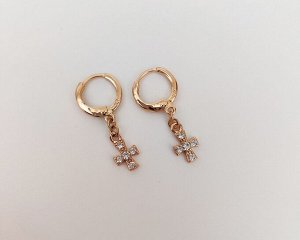 Серьги Вставка: Цирконы
Материал изделия: ювелирный сплав
Размер: 1.5 см
Вид(модель) сережек: Кольцо

Красивые серьги с благородными цирконами изготовлены из специального гипоаллергенного ювелирного
