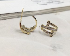 Серьги стильные