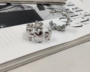 Серьги стильные