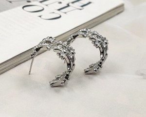 Серьги стильные