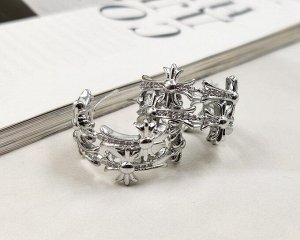 Серьги стильные