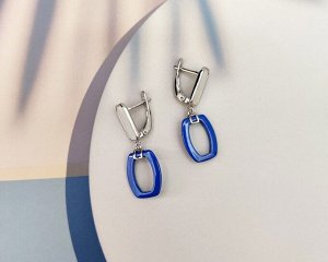 Серьги Вставка: Керамика
Материал изделия: ювелирный сплав
Размер: 2.5 см
Вид изделия: Серьги
Тип керамики: Синяя керамика

Красивые серьги
Наши прямые заказы на ювелирные фабрики позволяют установи