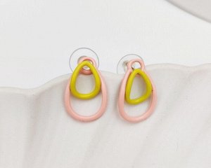 Серьги Вставка: Эмаль
Материал изделия: ювелирный сплав
Размер: 2 см

Красивые серьги с благородными цирконами изготовлены из специального гипоаллергенного ювелирного сплава, который покрыт золотом 