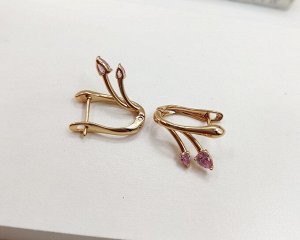 Серьги Вставка: Цирконы
Материал изделия: ювелирный сплав
Размер: 1.5 см
Вид(модель) сережек: Английский замочек

Красивые серьги с благородными цирконами изготовлены из специального гипоаллергенног