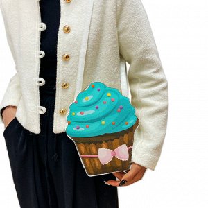 Сумка Отличный подарок для девочки / девушки !
Модель выполнена из искусств. кожи.
С блестящим ярким принтом.
Закрывается на молнию.
Сумка комплектуется регулируемым ремешком
Размер: 15х19х6 см
Цвет: 