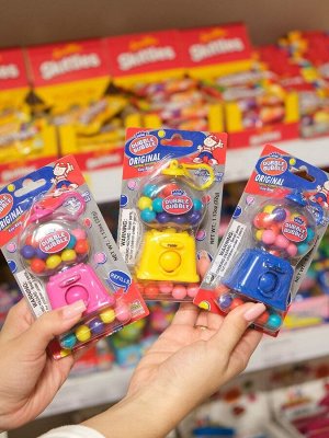 Жевательные резинки в диспенсере Dubble Bubble Gumball Dispenser / Жвачки в диспенсере - брелок Дабл Бабл 32 гр