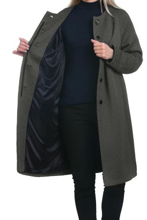 Пальто Элегантное пальто едва обозначенного A-силуэта, из ткани с рельефным принтом-ромбик, длиной чуть ниже колена, рукавами-реглан, с потайной супатной застежкой на планке, округлым вырезом горловин