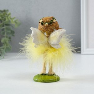 Фигурка полистоун «Малышка фея в жёлтом платье, с цветочком», 8x6x13 см