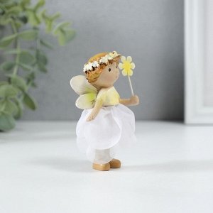 Фигурка полистоун «Малышка фея в цветочном платьишке с цветком», 6x6x6 см, МИКС
