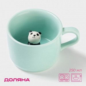 Кружка керамическая с фигуркой на дне «Зверята. Панда», 250 мл, 11,5*9*6,5 см, цвет бирюзовый