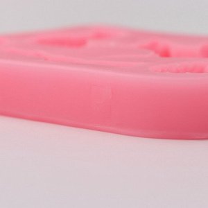 Молд Доляна «Белочка и орешки», силикон, 10x7x1,5 см, цвет розовый