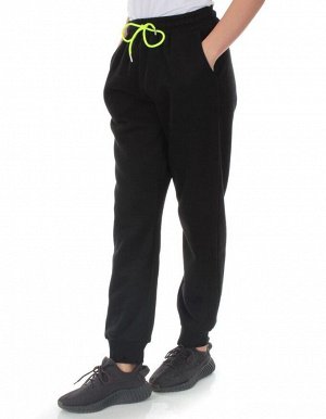 M073 BLACK Брюки спортивные мужские утепленные (85% хлопок, 10% полиэстер, 5% спандекс)