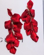 Серьги удлиненные красный