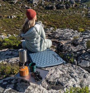 Надувной туристический коврик Naturehike CNK2300DZ013 R2.1 (бежевый)