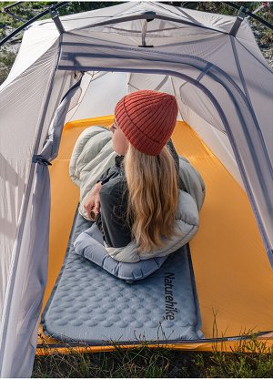 Надувной туристический коврик Naturehike CNK2300DZ013 R2.1 (бежевый)